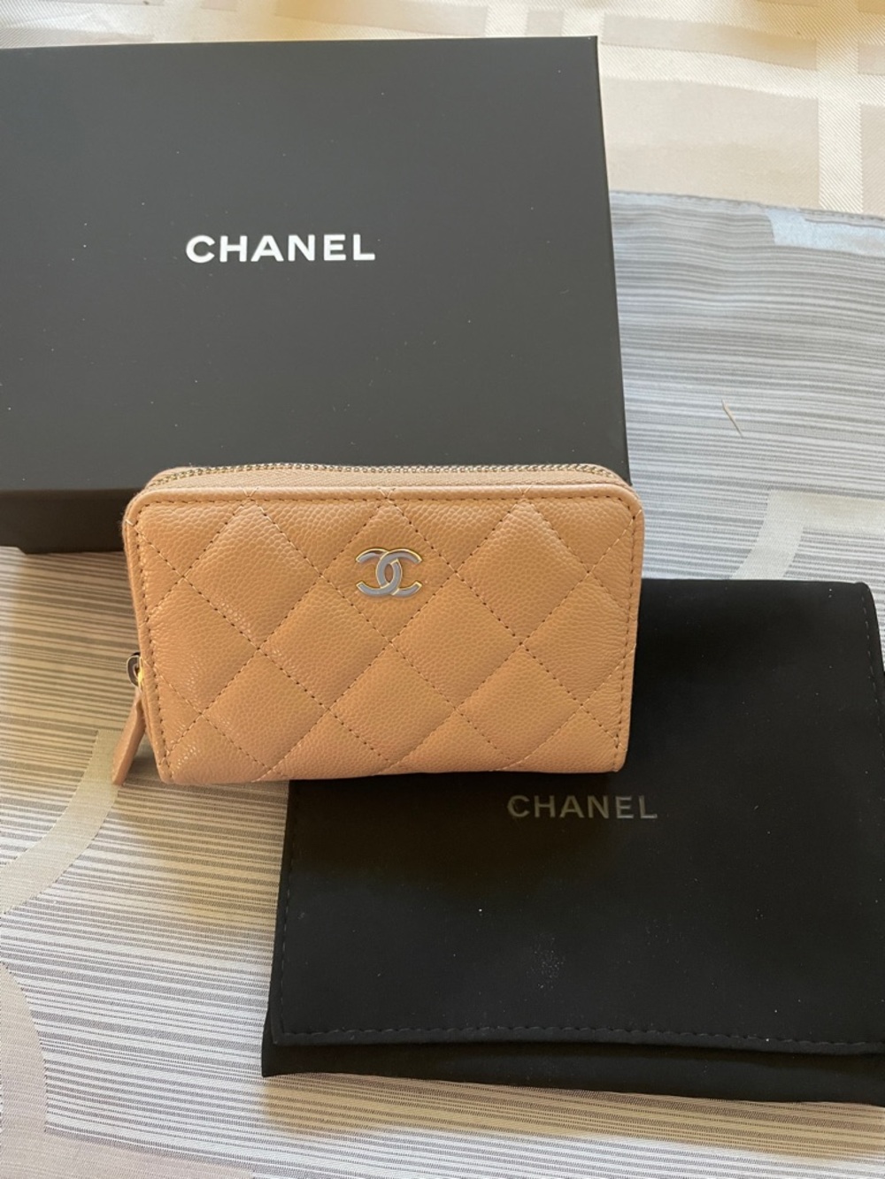 NIB CHANEL Quilted Zip Card Wallet in Dark Beige - Picture 2 of 9